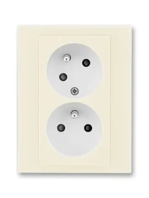 Sleva ABB LEVIT Dvojzásuvka 5513H-C02357 17 s clonkami, s natočenou dutinou, IP40, slonová kost/bílá