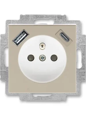 Zlevněný 5569H-A32357 18 Zásuvka 1násobná s kolíkem, s clonkami, s nabíjením USB-A, USB-C