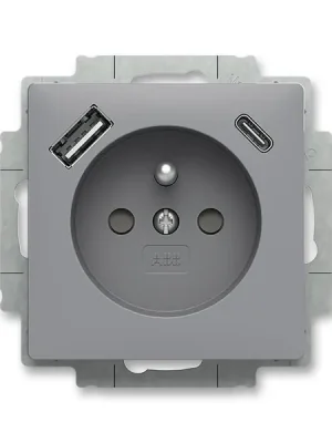 5569T-A32357 241 Zásuvka 1násobná s kolíkem, s clonkami, s nabíjením USB-A, USB-C Nejprodávanější