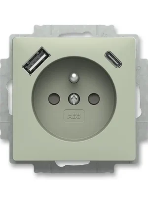 Vrácení Zdarma 5569T-A32357 243 Zásuvka 1násobná s kolíkem, s clonkami, s nabíjením USB-A, USB-C