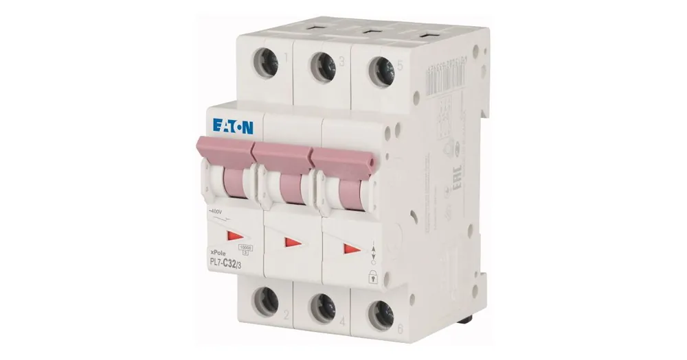 Horká Nabídka Jistič EATON PL7-C32/3